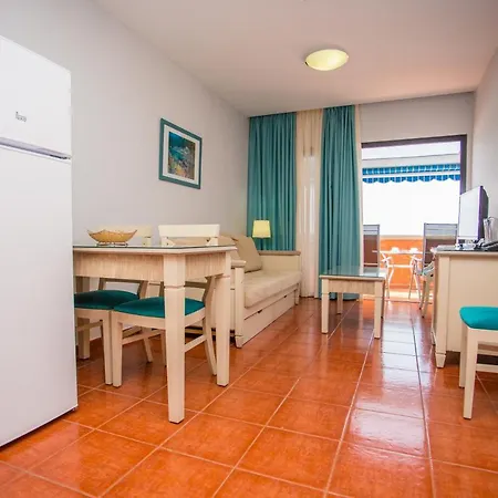Aparthotel Amadores